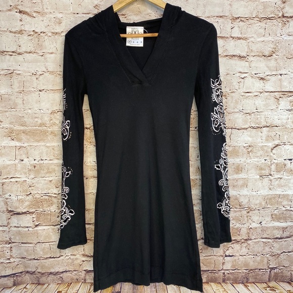 ROYAL PLUSH HOODIE EMBROIDERED RHINESTONE TUNIC - Picture 1 of 5